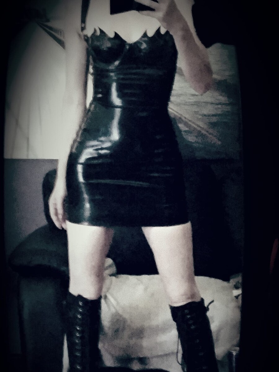 Mistress Anjelique Newcastle Escort Tel 0423058209 mistress-anjelique-newcastle-escort-tel-0423058209