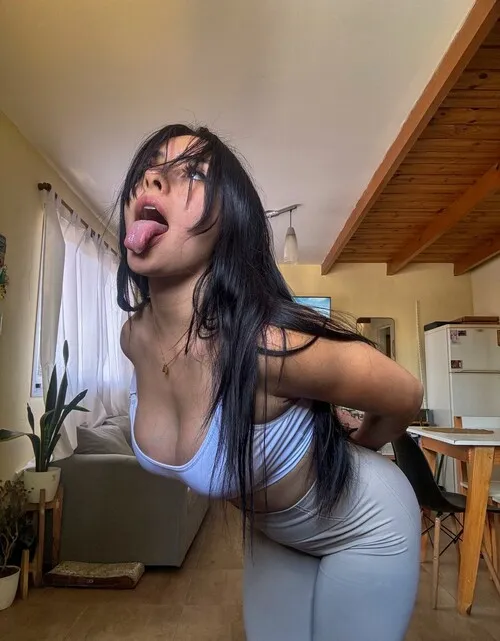 View Sandra, Sydney Escort | Tel: 0445678901