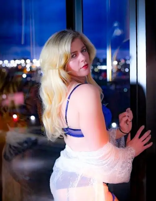View Bombshell Princess, Melbourne Escort | Tel: 0403103546