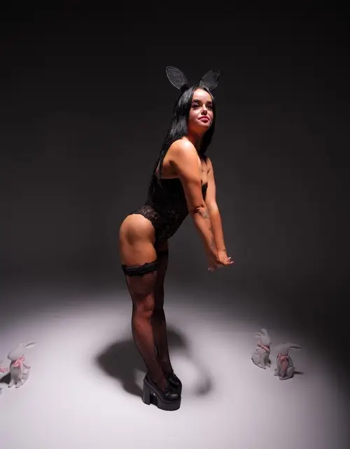 View Little Miss Riley, Melbourne Escort | Tel: 0474978345